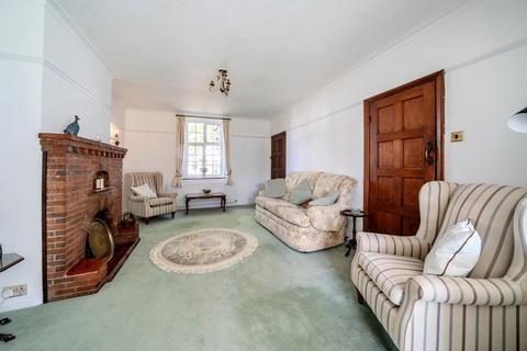 8 Acacia Gardens, West Wickham, BR4 9LD