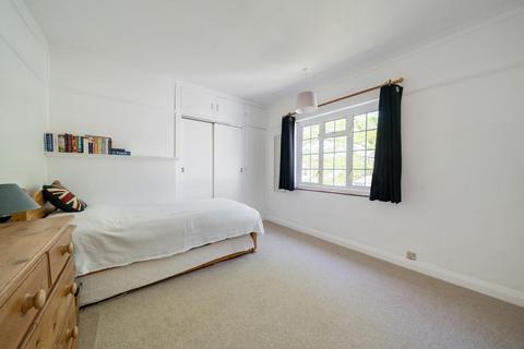8 Acacia Gardens, West Wickham, BR4 9LD