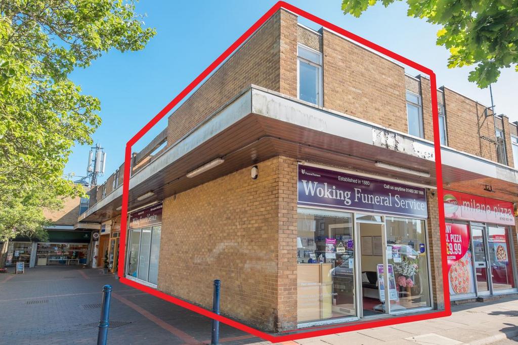 8 Anchor Crescent, Knaphill, Woking... Retail property (high street