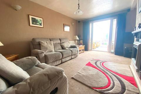 4 Brackenhill Close, Northampton, NN2 7LD