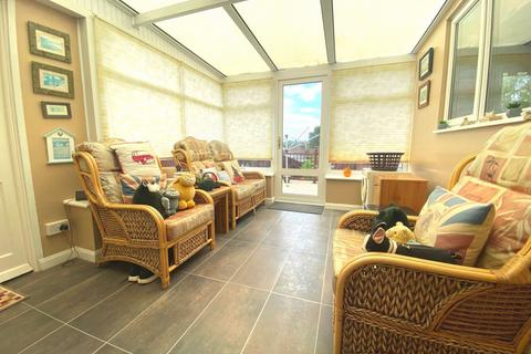 4 Brackenhill Close, Northampton, NN2 7LD