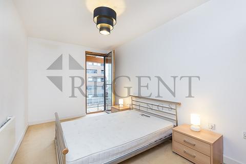 2 bedroom apartment to rent, Crampton Street, London, SE17