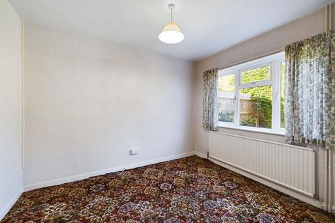 3 bedroom semi-detached house for sale - Park Avenue, Longlevens, Gloucester, Gloucestershire, GL2