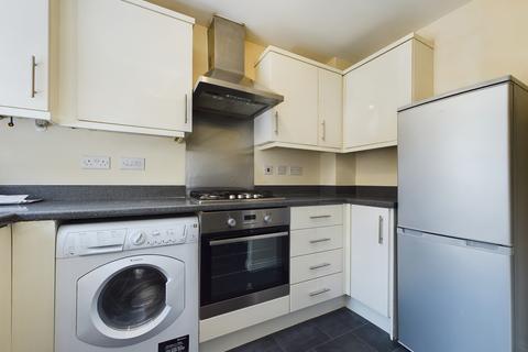 2 bedroom terraced house to rent, Wern Fawr Road, Swansea, SA1