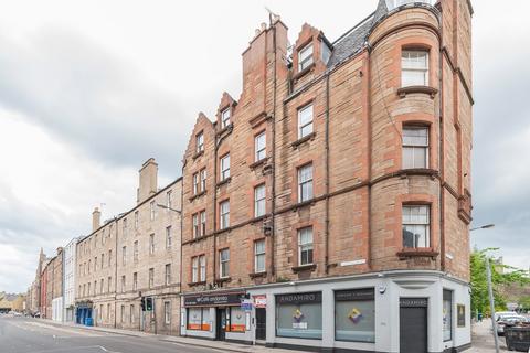 2 bedroom flat to rent, 0714L – Buccleuch Street, Edinburgh, EH8 9NG