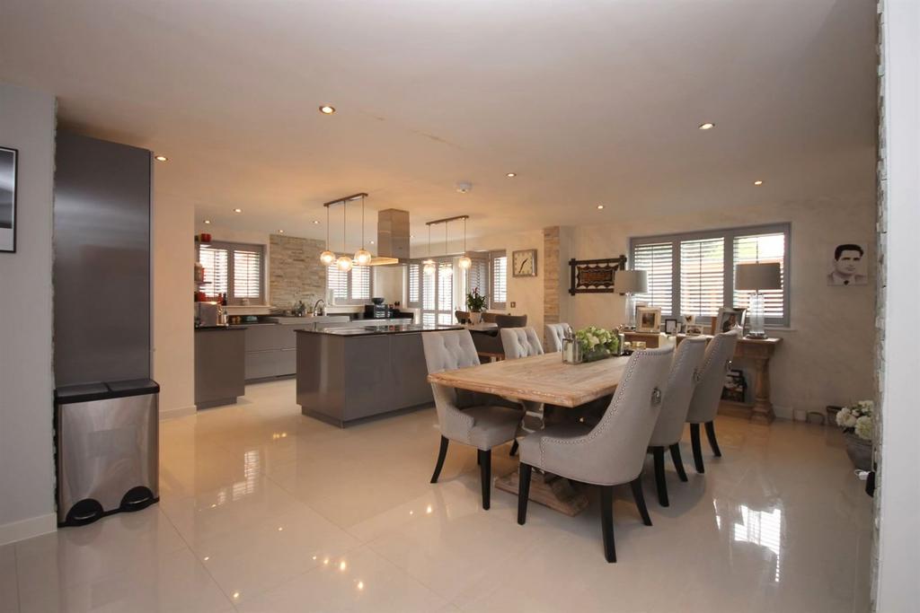 Dining Kitchen