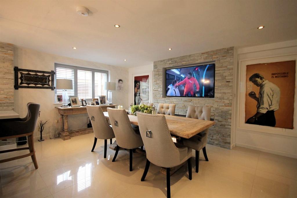 Dining Kitchen