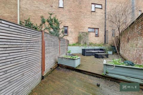 16b Acton Lane, London, NW10 8TS