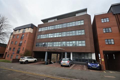 2 bedroom flat to rent, Station Road, Kettering, NN15