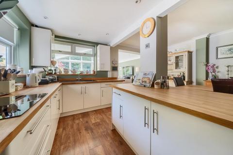 88 Cherry Tree Walk, West Wickham, BR4 9EH