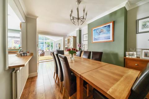88 Cherry Tree Walk, West Wickham, BR4 9EH