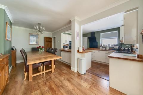 88 Cherry Tree Walk, West Wickham, BR4 9EH
