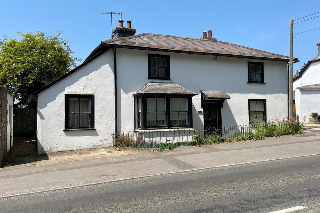 Winterbourne Dauntsey 4 bed detached house for sale £475,000