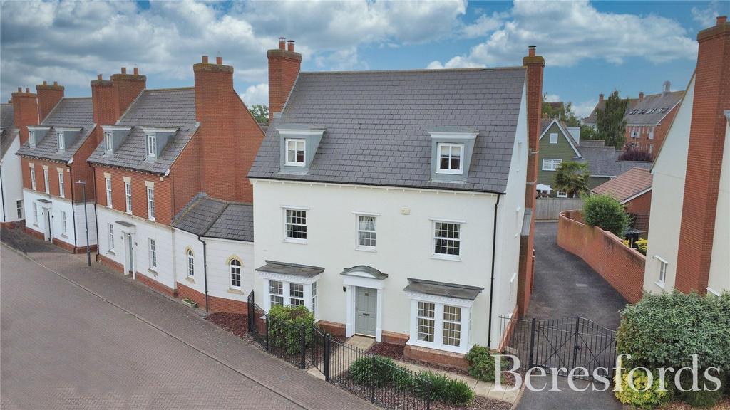 Wharton Drive, Springfield, CM1 4 bed detached house for sale £750,000