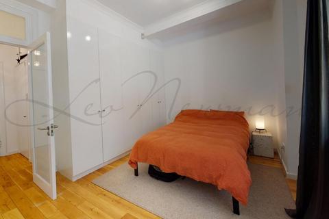 1 bedroom flat for sale, Prince Albert Road, St John's Wood