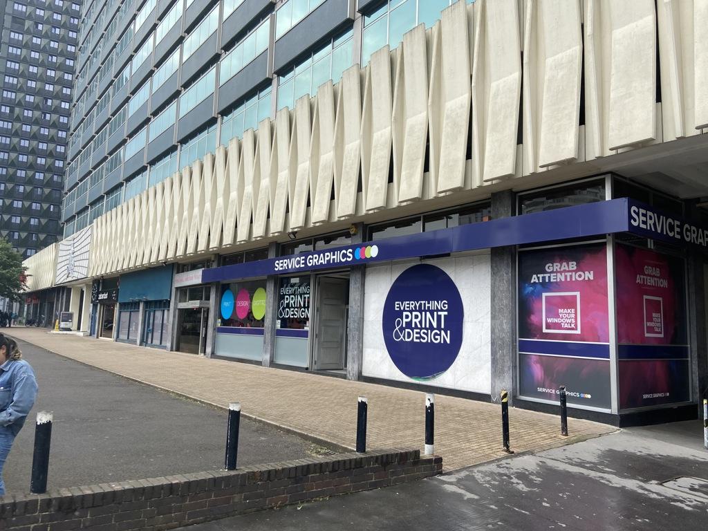 Dingwall Road, Croydon CR0 Shop to rent