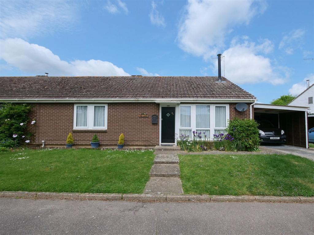 Suffolk Drive, Rendlesham, Suffolk 2 bed semidetached bungalow £275,000