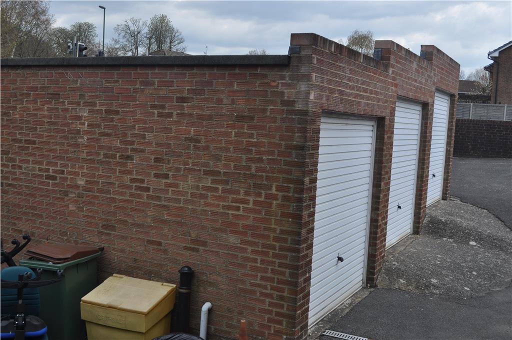 13 London Road, Pulborough RH20 Commercial development £850,000