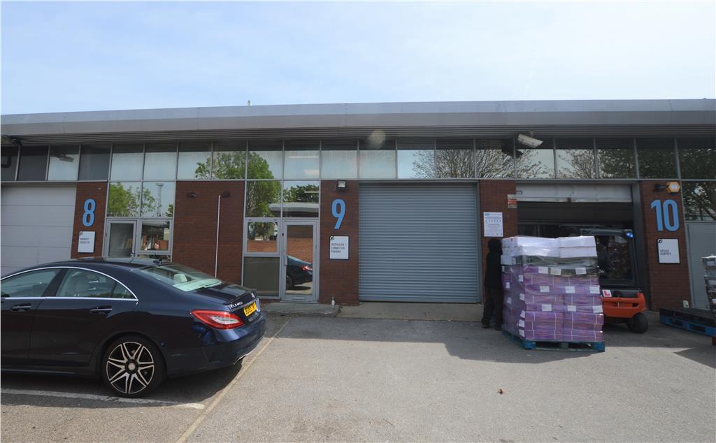 Progress Way, Croydon CR0 Industrial unit to rent £2,708 pcm (£625 pw)