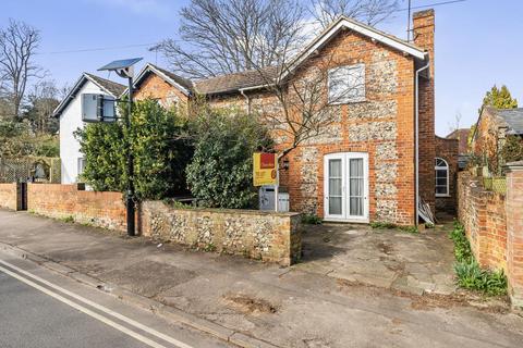 Gravel Hill,  Henley On Thames,  RG9
