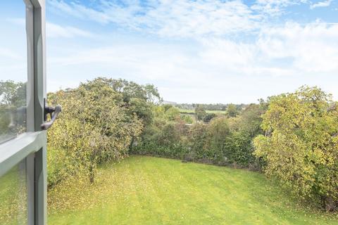 6 bedroom detached house to rent, Stroud Road, Brookthorpe, GL4 0UU