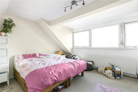 4 bedroom terraced house for sale, Princes Avenue, London, W3