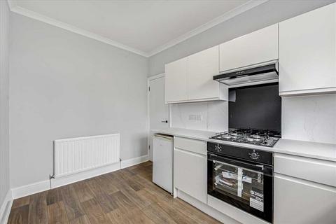 1 bedroom apartment to rent - Garratt Lane