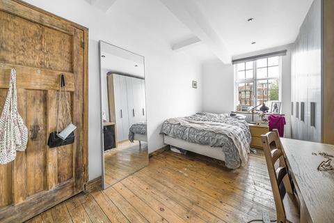 80a Bolton Crescent, London, SE5 0SE