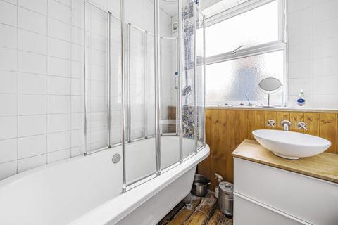 80a Bolton Crescent, London, SE5 0SE