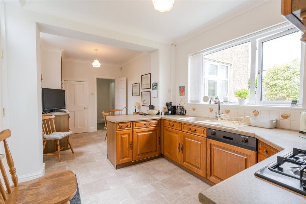 Kitchen (2)