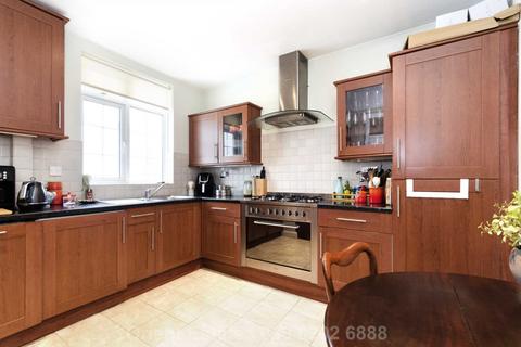 2 bedroom apartment to rent - Vernon Court