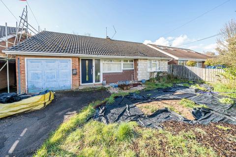 3 bedroom detached bungalow for sale, Springvale Road, Winchester, SO23