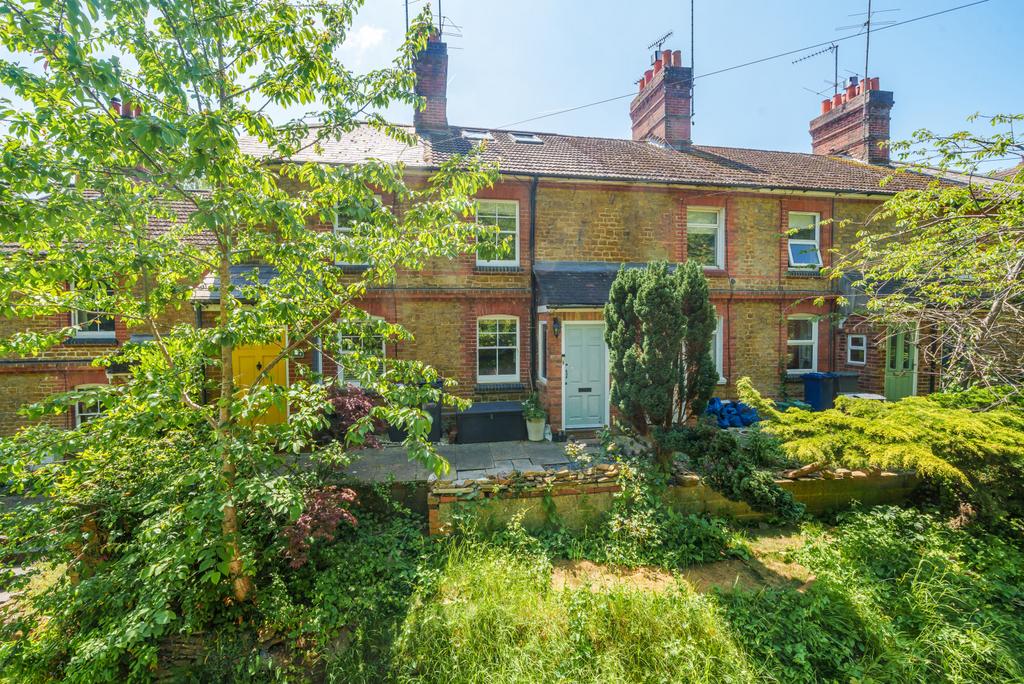 Eashing Lane, Godalming, GU7 3 bed terraced house for sale £489,950