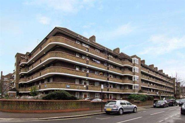 2 Bedroom flat to rent in White City
