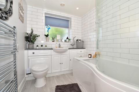 38 Fairhaven Avenue, Croydon, CR0 7RX