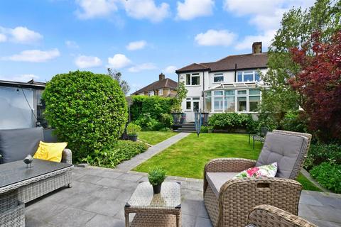 38 Fairhaven Avenue, Croydon, CR0 7RX