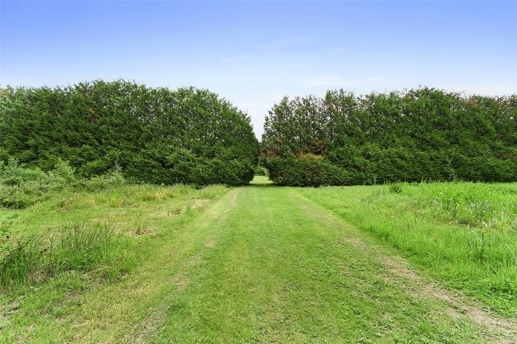 Little Totham Road, Goldhanger, Maldon, Essex, CM9 6 bed detached house