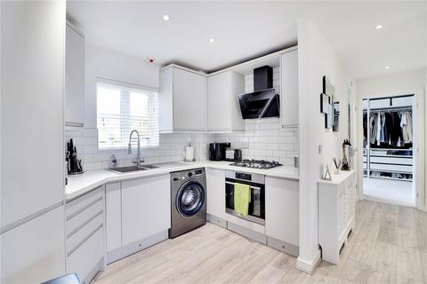 18 Sanderling Way, Greenhithe, DA9 9RJ