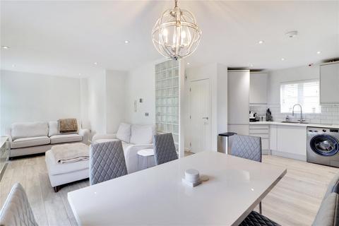 18 Sanderling Way, Greenhithe, DA9 9RJ