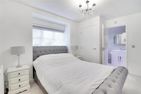 18 Sanderling Way, Greenhithe, DA9 9RJ