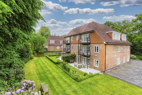 13, Evergreen Cross Road, Ascot, SL5 9RX