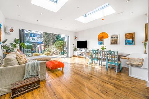 4 Hampden Road, Beckenham, BR3 4HH