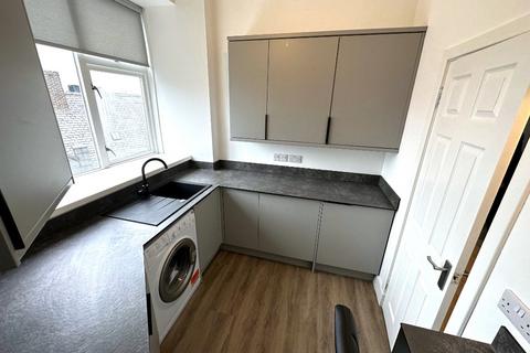2 bedroom flat to rent, Chapel Court, City Centre, Aberdeen, AB11
