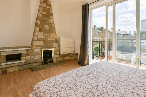 3 bedroom flat share to rent, Ricardo Street, London E14
