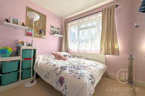 2 bedroom maisonette to rent, Grove Crescent, KINGSTON UPON THAMES KT1