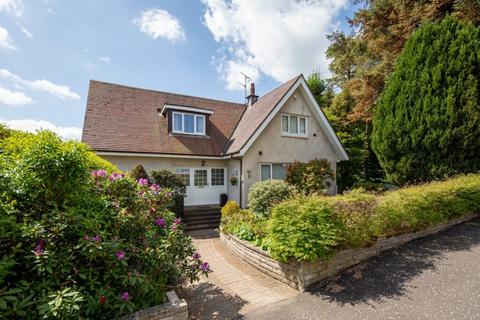 95 Hillend Road, Clarkston, Glasgow, G76 7XT
