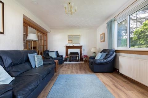 95 Hillend Road, Clarkston, Glasgow, G76 7XT