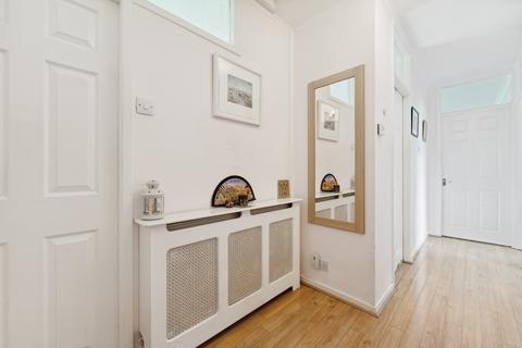 2 bedroom flat for sale - Inglestone Avenue, Flat 2/2, Thornliebank, East Renfrewshire, G46 7ES