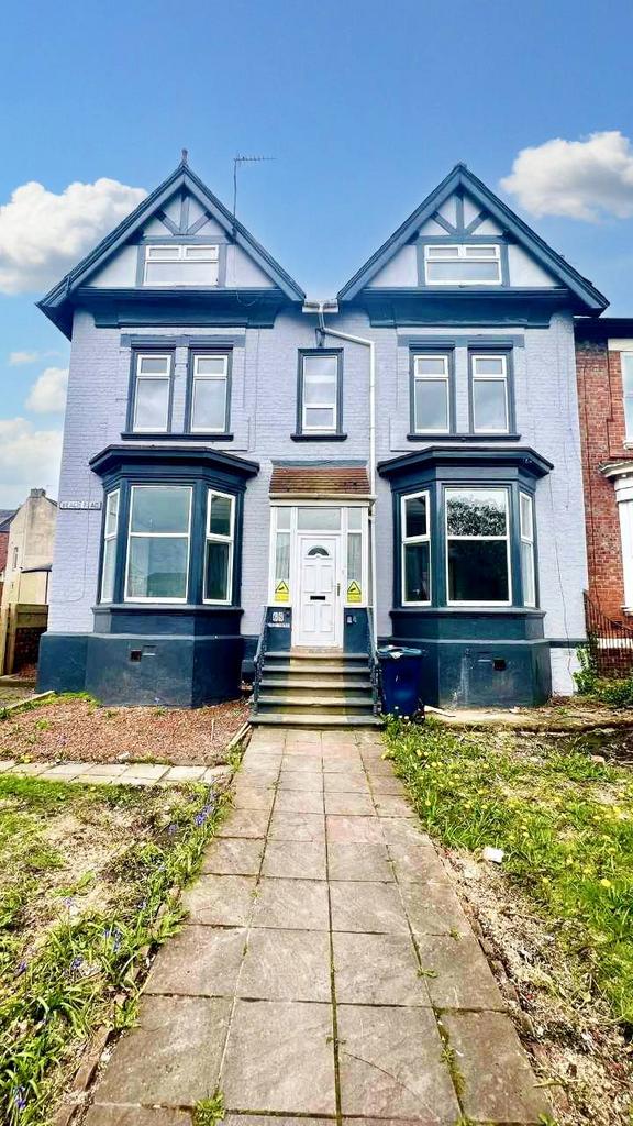 Beach Road, South Shields NE33 12 bed detached house to rent - £550 pcm