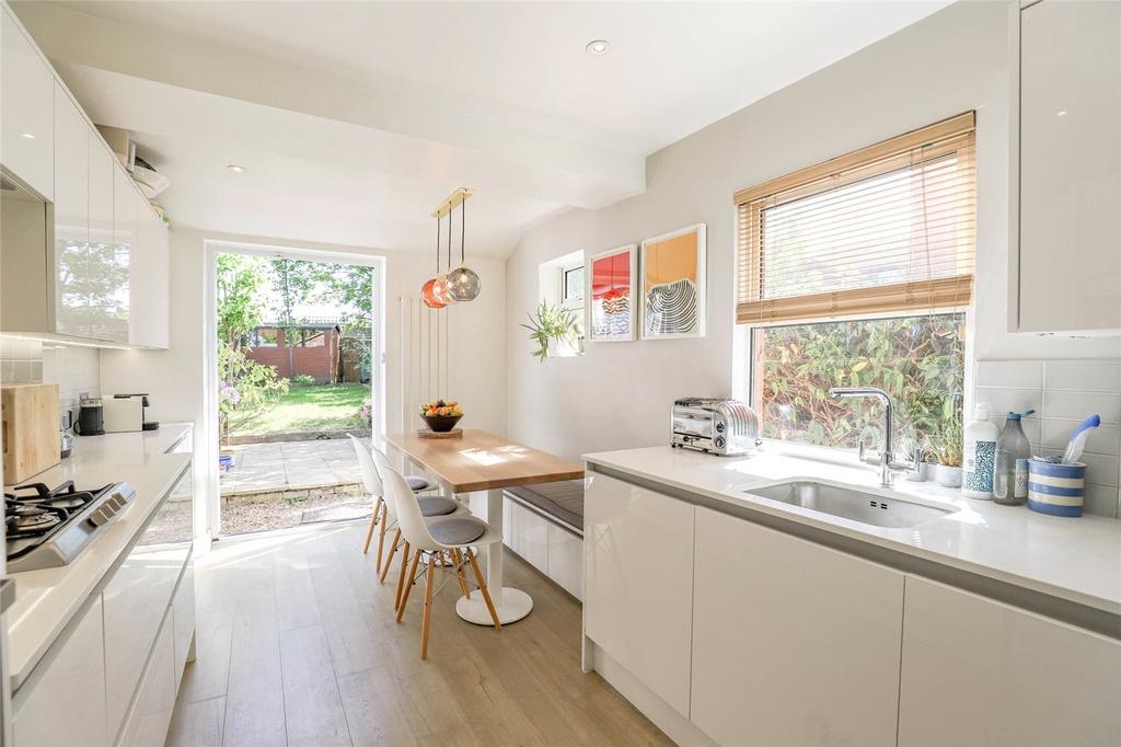 Eaton Road, St. Albans, Hertfordshire, AL1 4 bed terraced house for